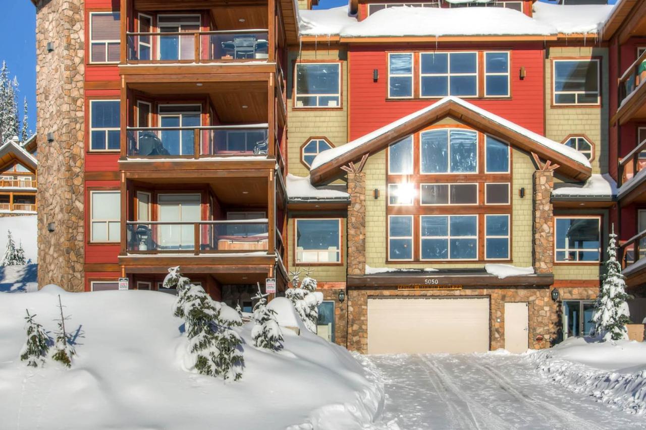 Snowbirds Villa Big White Ski Resort Bagian luar foto